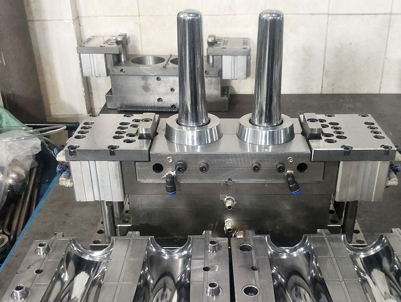 刚察模具制造-05